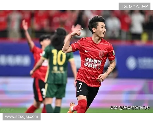 韦世豪状态火热引领球队攻防转换展现中国足球新核心力量 韦世豪状态火热引领球队攻防转换展现中国足球新核心力量